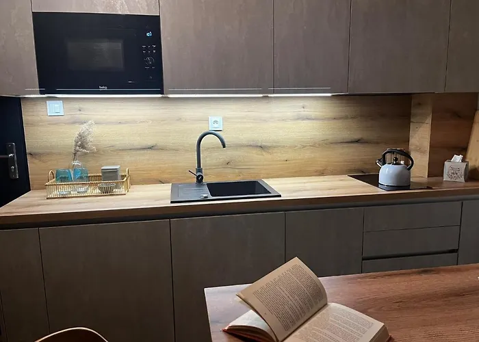 Hugo Family Apartment